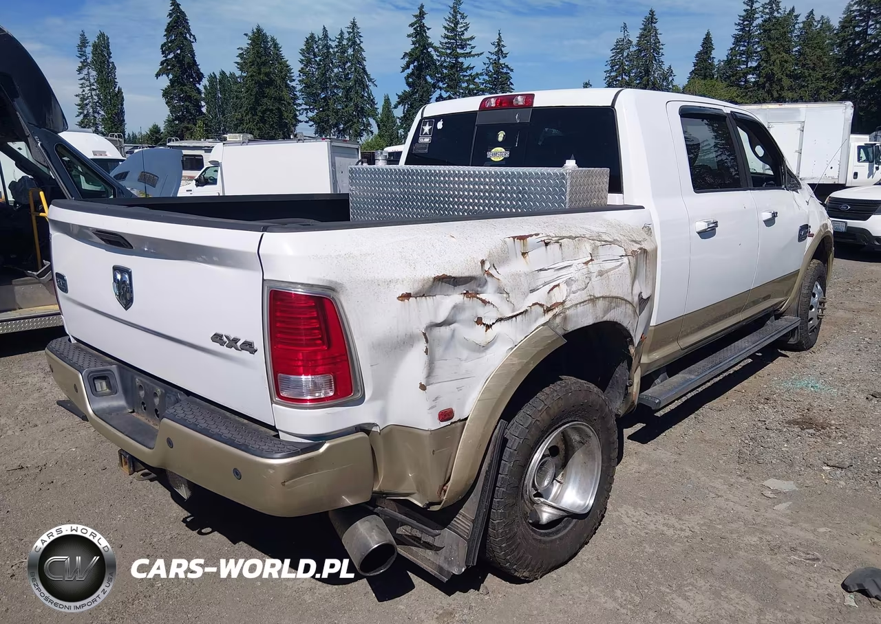 2013 Ram 3500 Laramie Longhorn VIN:3C63RRNL7DG597666 - 4