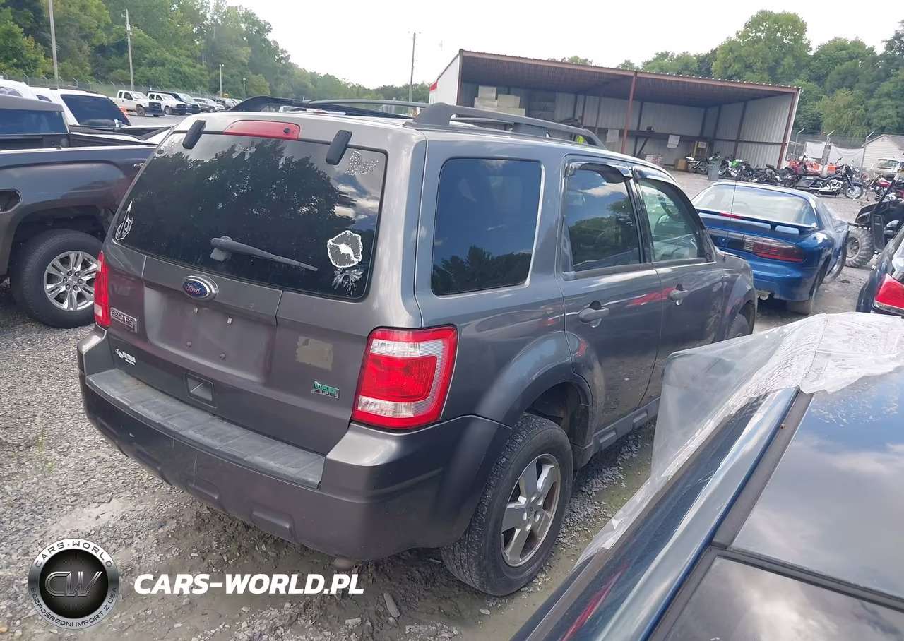 2010 Ford Escape Xlt VIN:1FMCU9DG6AKC82773 - 4