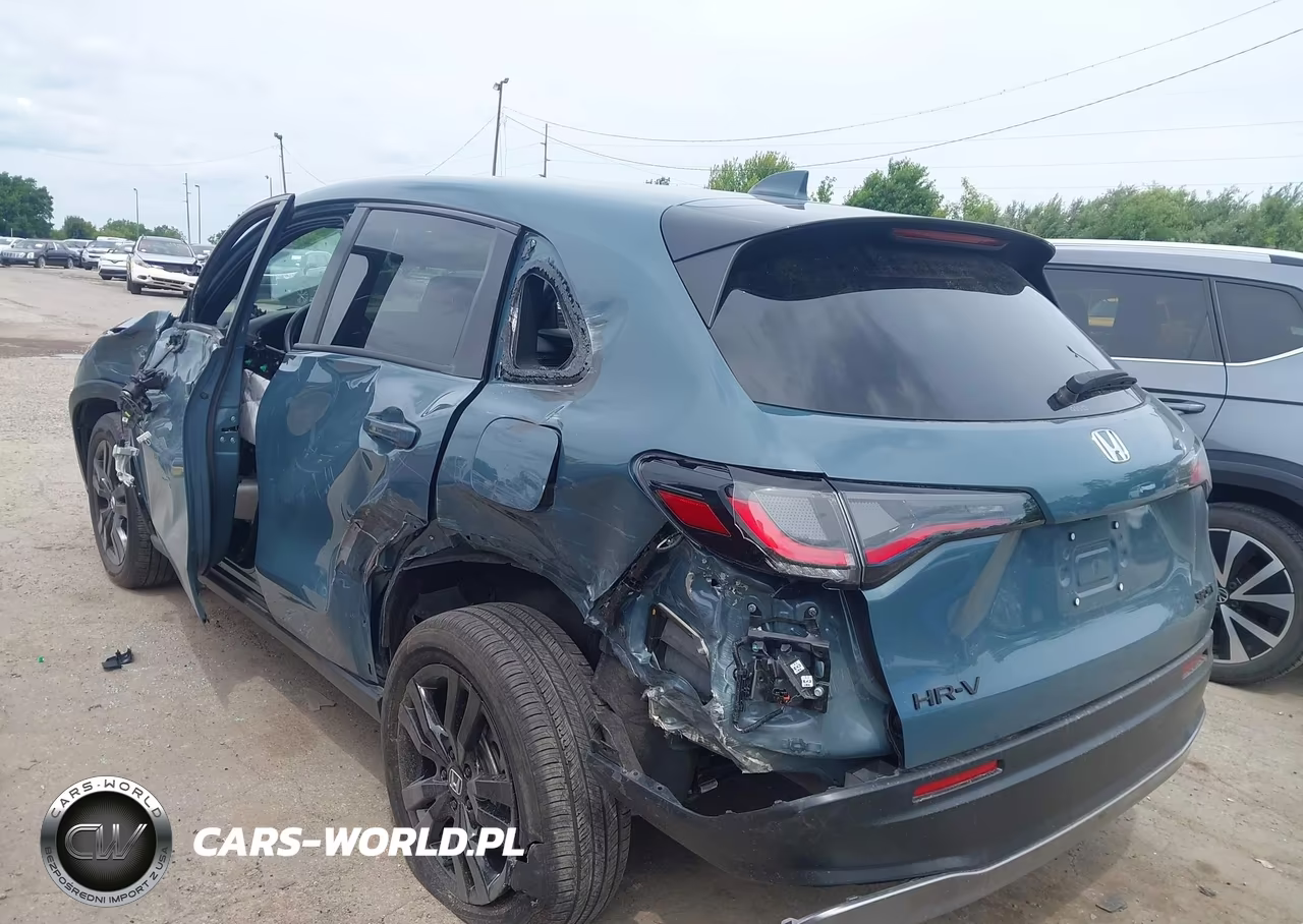 2026 Honda Hr-V Awd Sport VIN:3CZRZ2H53TM724205 - 3