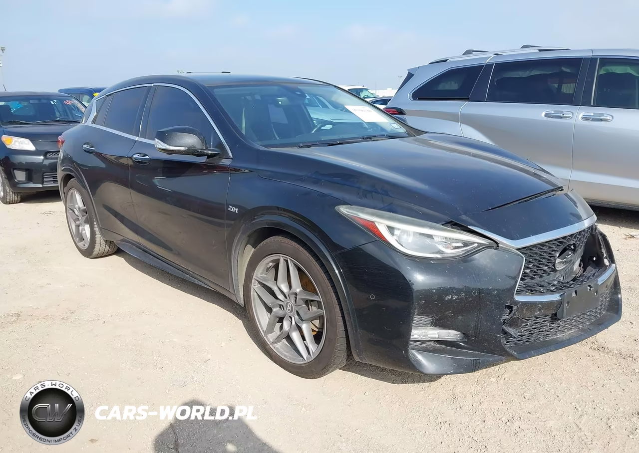 2017 Infiniti Qx30 Sport – zdjęcie 1 z 17