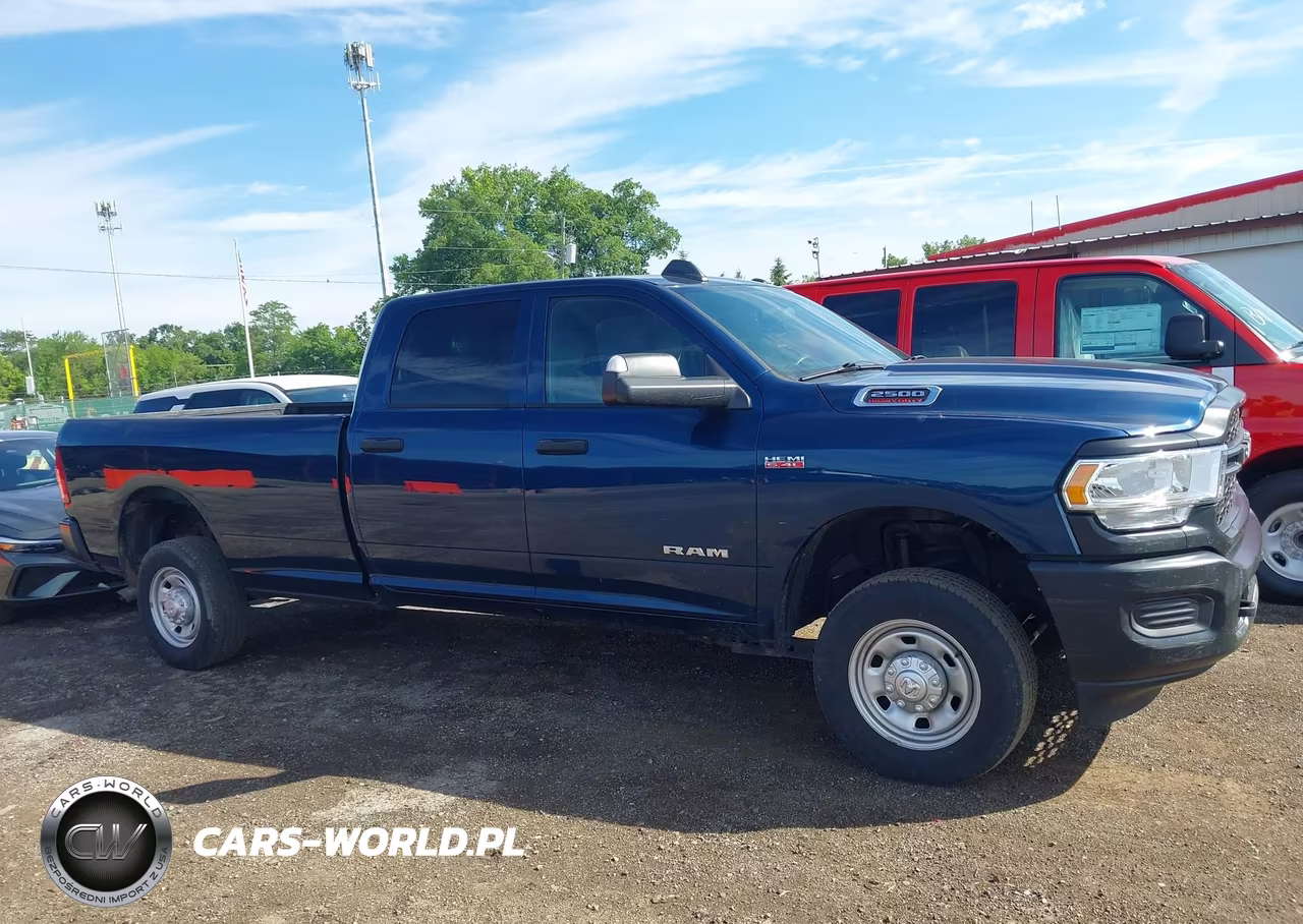 2021 Ram 2500 Tradesman 4X4 8' Box VIN:3C6UR5HJ9MG652318 - 13