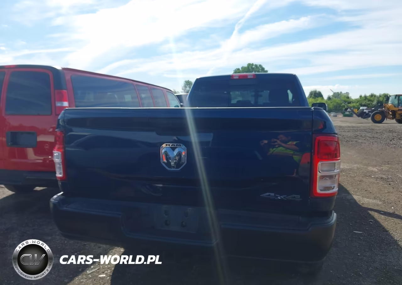 2021 Ram 2500 Tradesman 4X4 8' Box VIN:3C6UR5HJ9MG652318 - 16