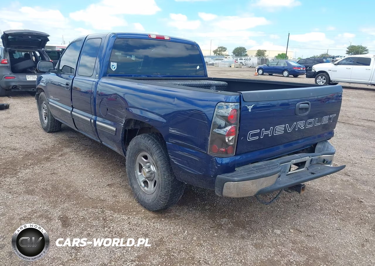 2002 Chevrolet Silverado 1500 VIN:2GCEC19W921306938 - 3