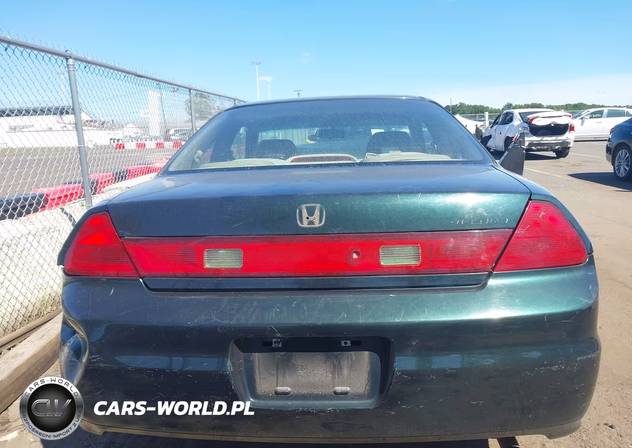 2001 Honda Accord 2.3 Ex VIN:1HGCG32541A032370 - 16