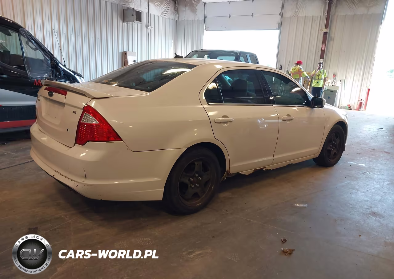 2010 Ford Fusion Se VIN:3FAHP0HA2AR257115 - 4