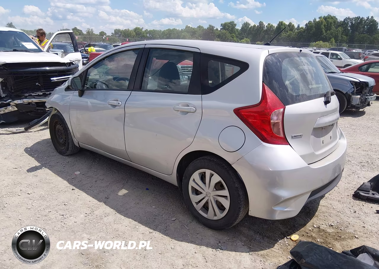 2017 Nissan Versa Note S Plus VIN:3N1CE2CP5HL375905 - 3
