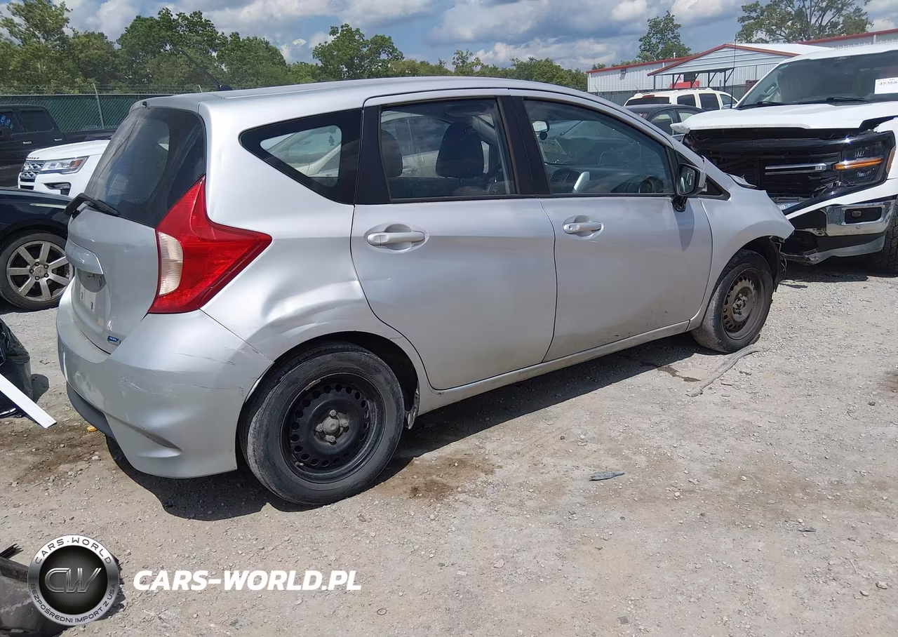 2017 Nissan Versa Note S Plus VIN:3N1CE2CP5HL375905 - 4
