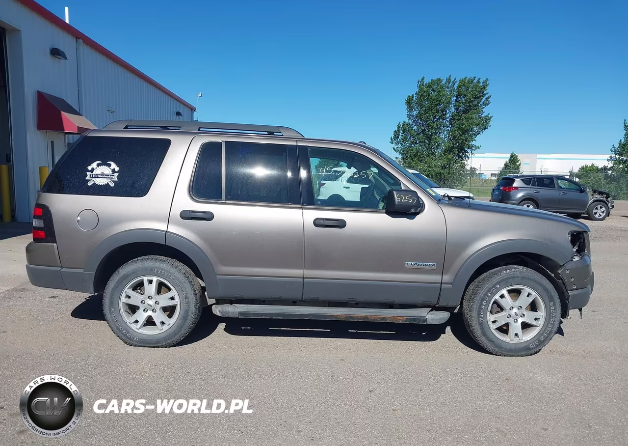 2006 Ford Explorer Xlt VIN:1FMEU73E86UB32950 - 13