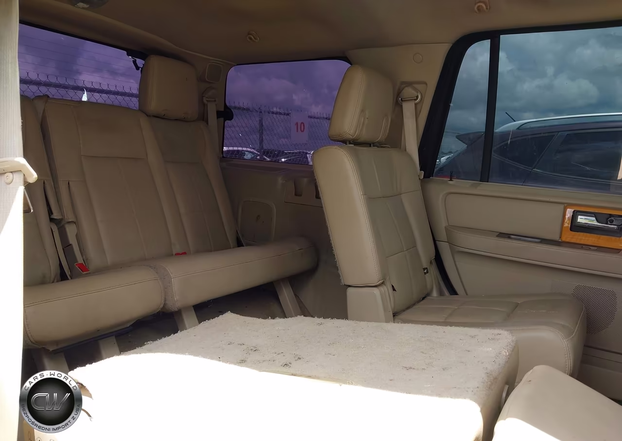 2008 Lincoln Navigator VIN:5LMFU275X8LJ10147 - 8