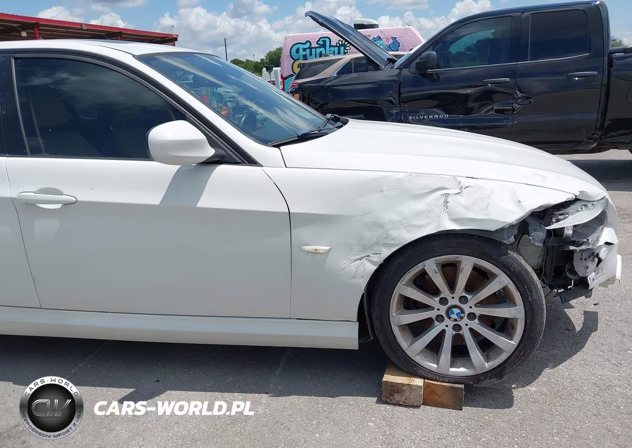 2011 BMW 328I VIN:WBAPH7G58BNM58714 - 18