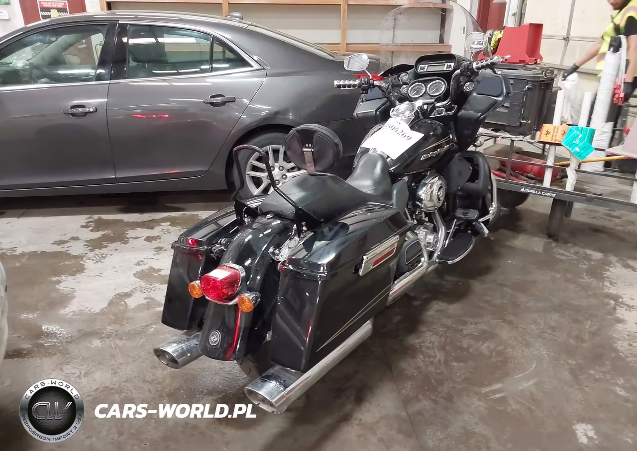 2013 Harley-Davidson Fltru Road Glide Ultra VIN:1HD1KGM19DB609400 - 4