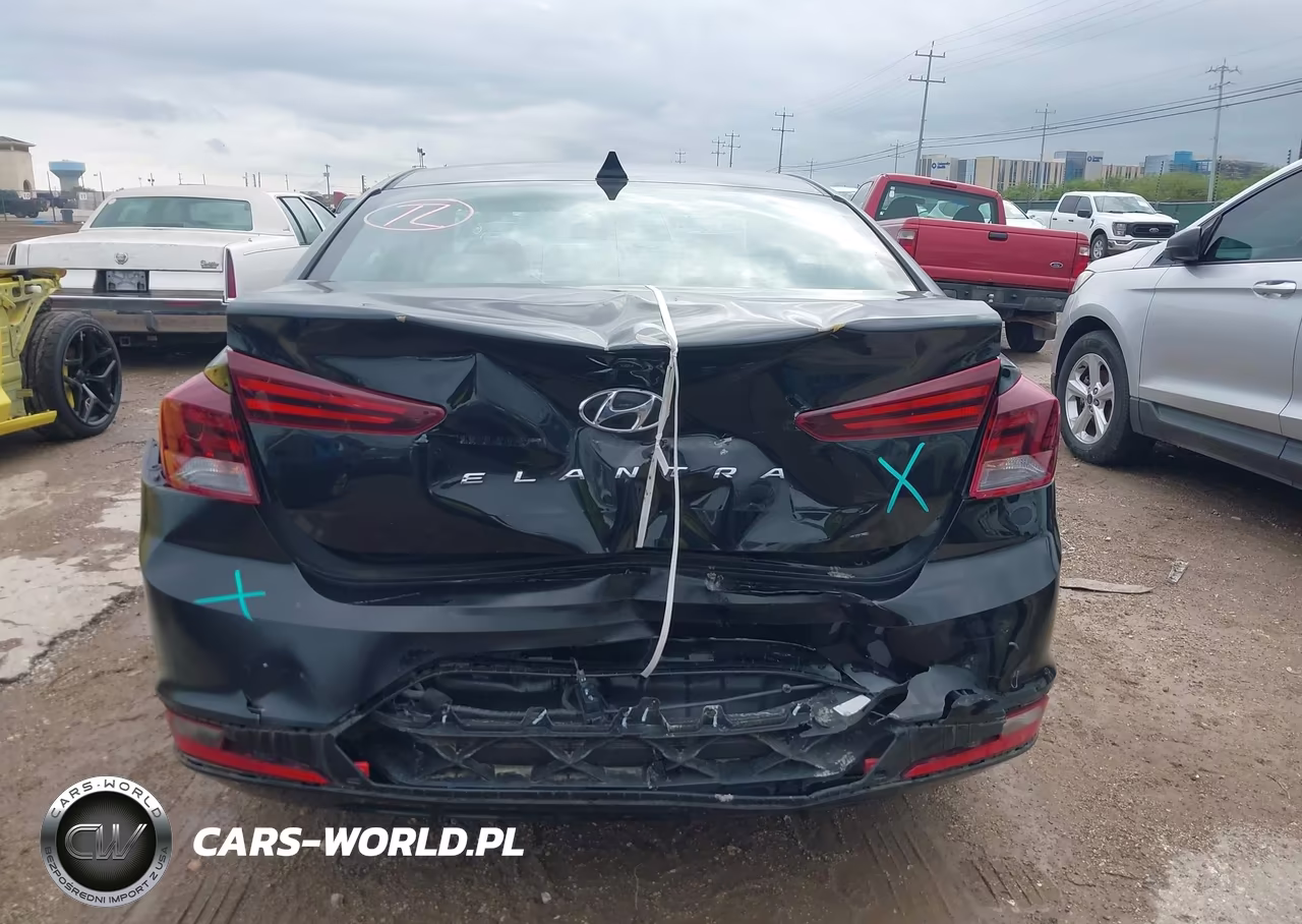 2020 Hyundai Elantra Sel VIN:5NPD84LF3LH623959 - 17