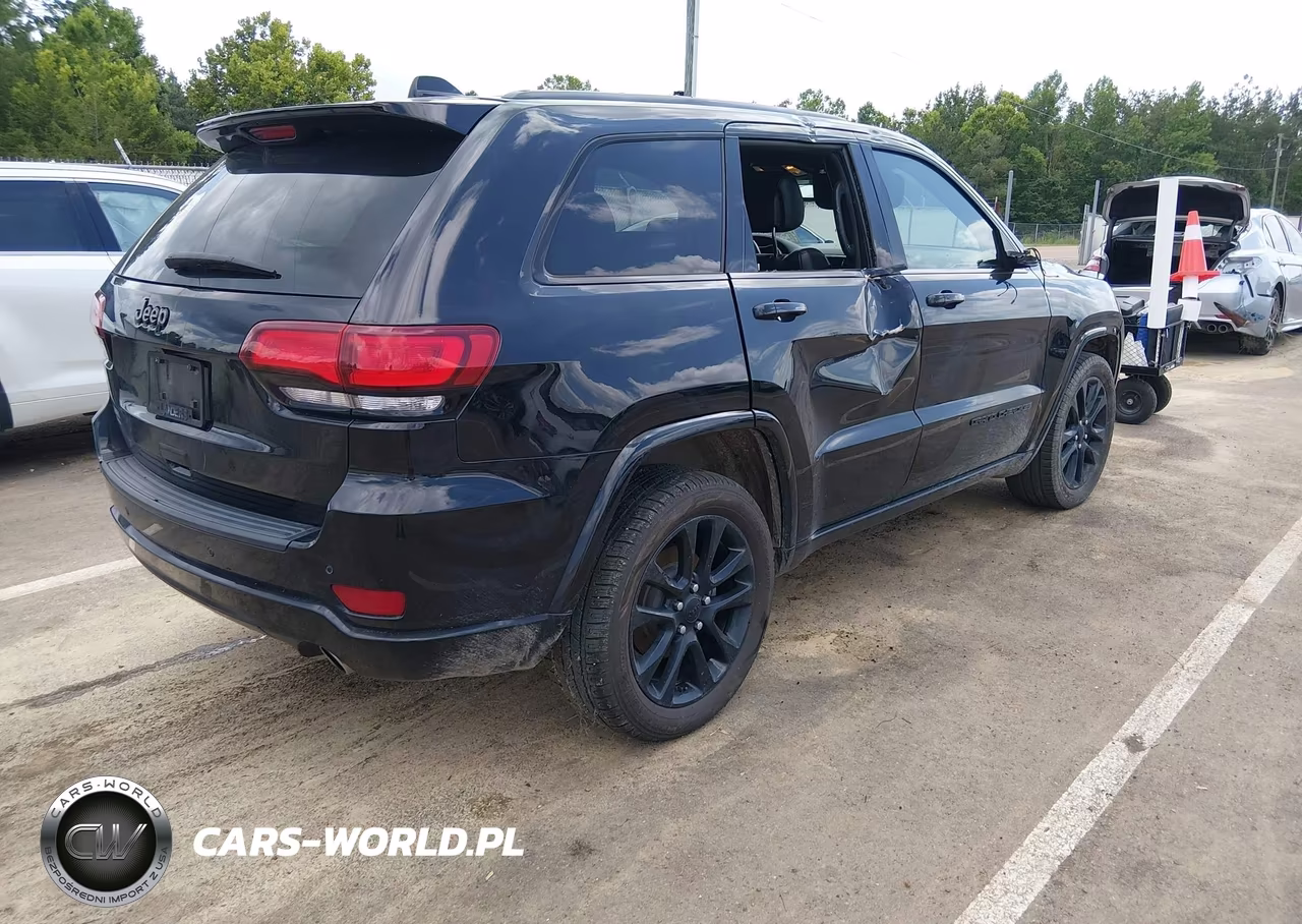 2020 Jeep Grand Cherokee Altitude 4X2 VIN:1C4RJEAG1LC256762 - 4