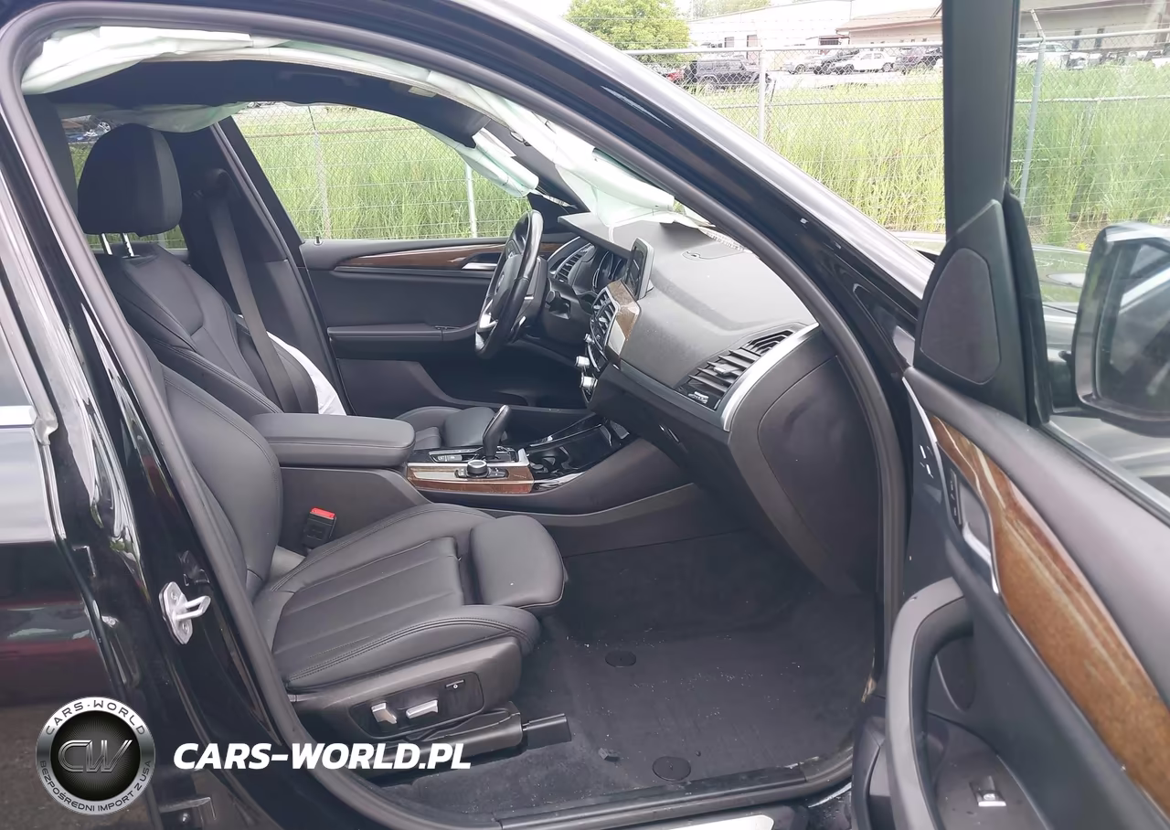 2019 BMW X3 xDrive30I VIN:5UXTR9C5XKLD92129 - 5