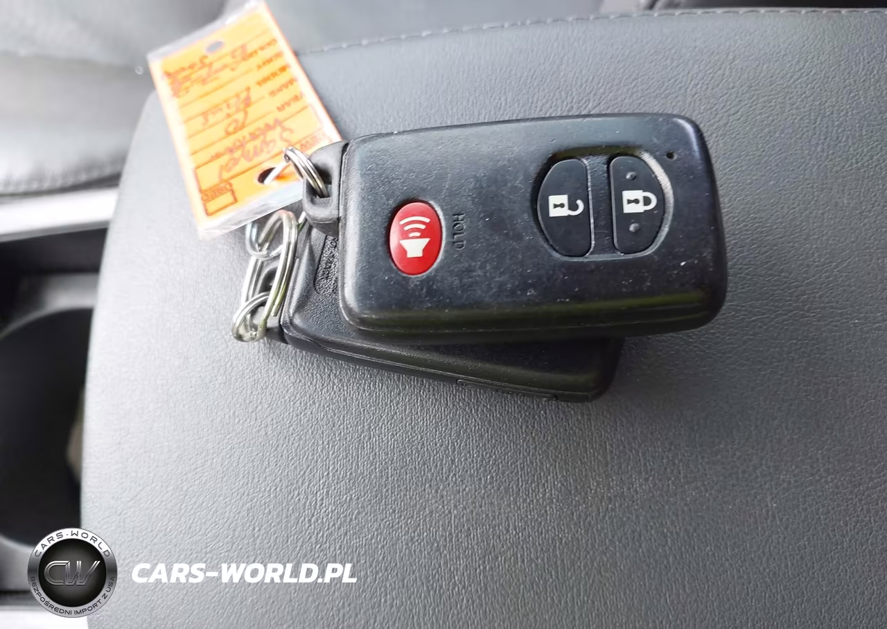 2010 Toyota Prius Iv VIN:JTDKN3DU0A0066042 - 11
