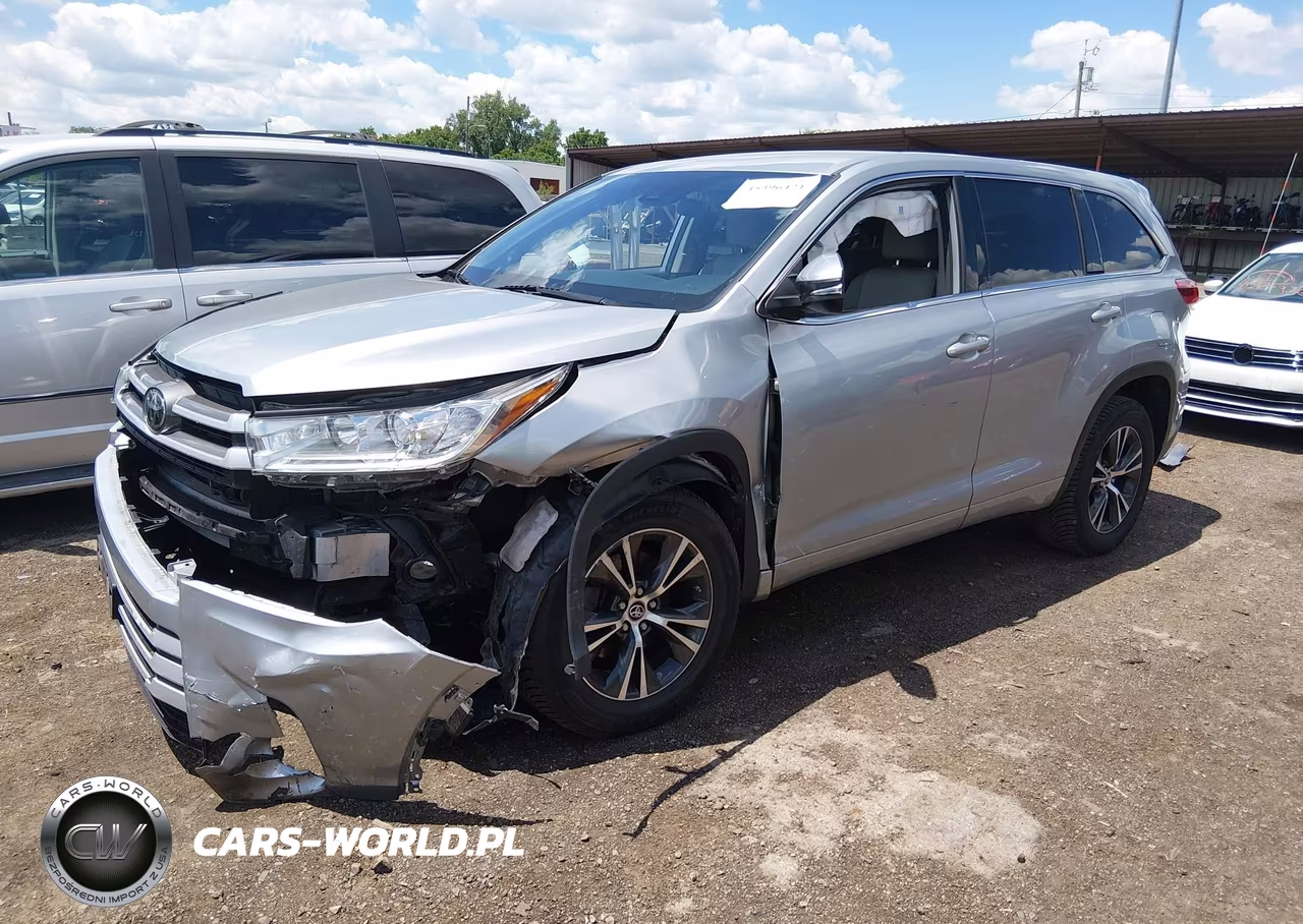 2018 Toyota Highlander Le Plus VIN:5TDZZRFH6JS279368 - 2