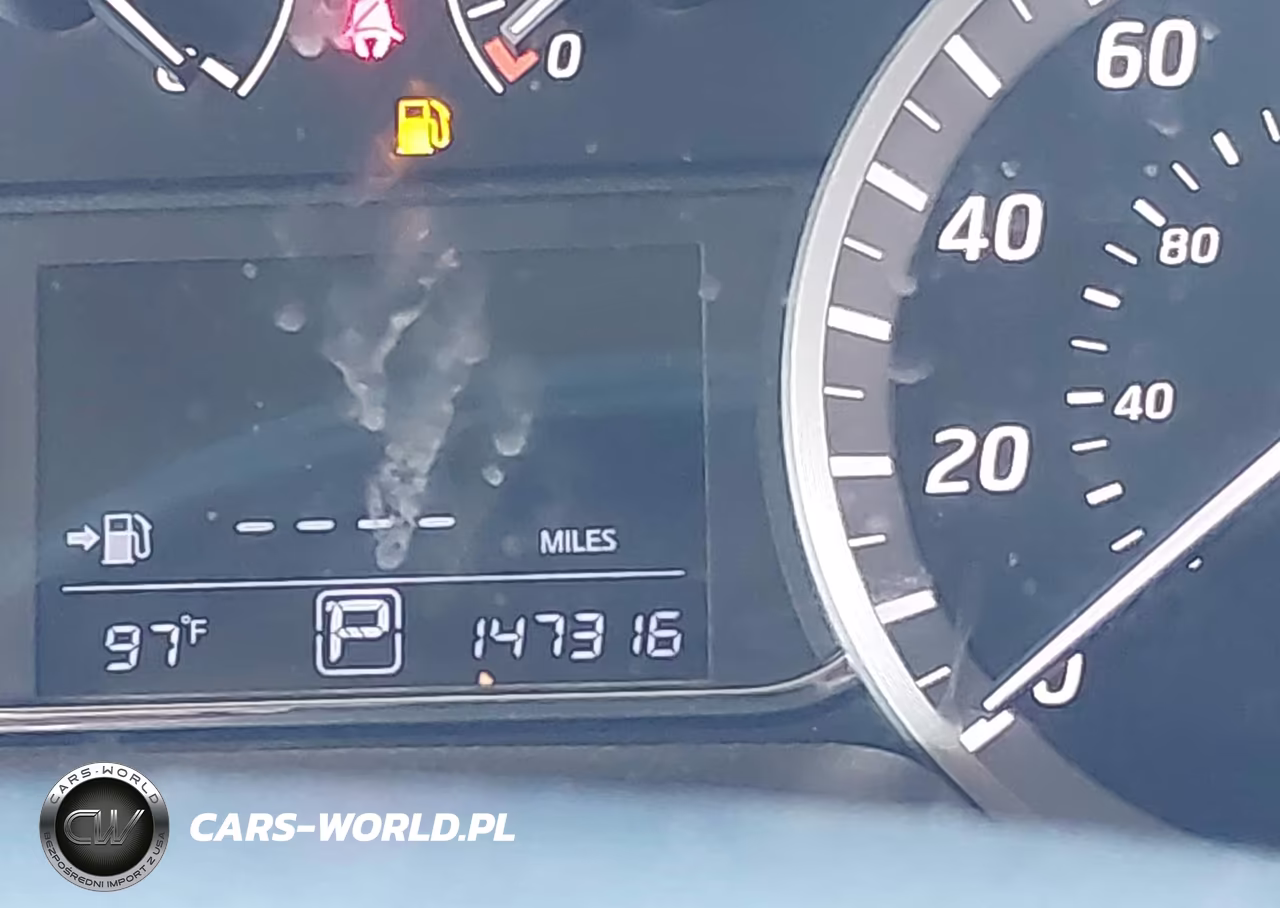 2015 Nissan Sentra Sr VIN:3N1AB7AP8FY310403 - 15