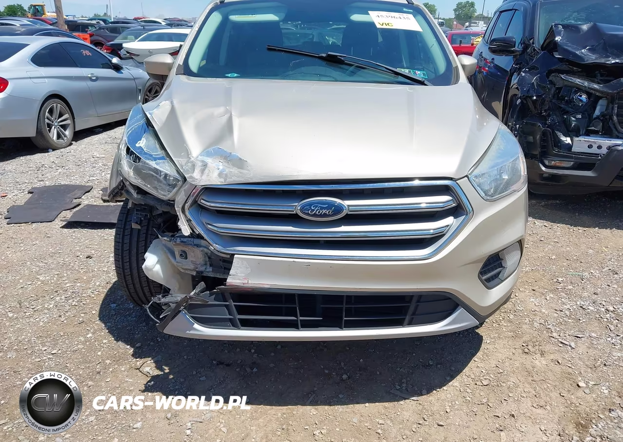 2017 Ford Escape Se VIN:1FMCU9GD3HUE42737 - 11