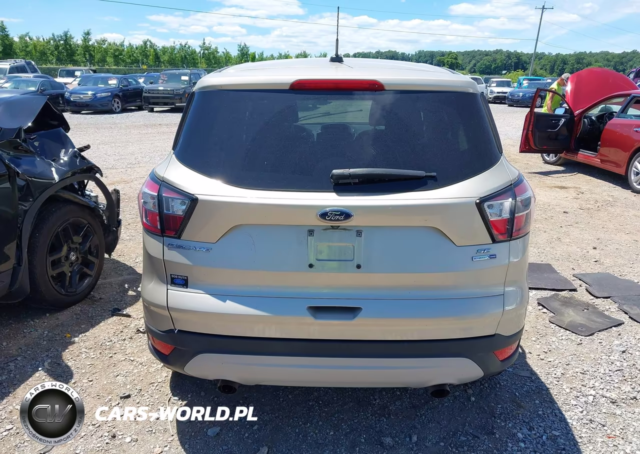 2017 Ford Escape Se VIN:1FMCU9GD3HUE42737 - 15