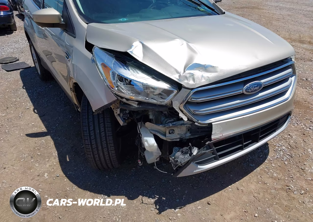 2017 Ford Escape Se VIN:1FMCU9GD3HUE42737 - 6