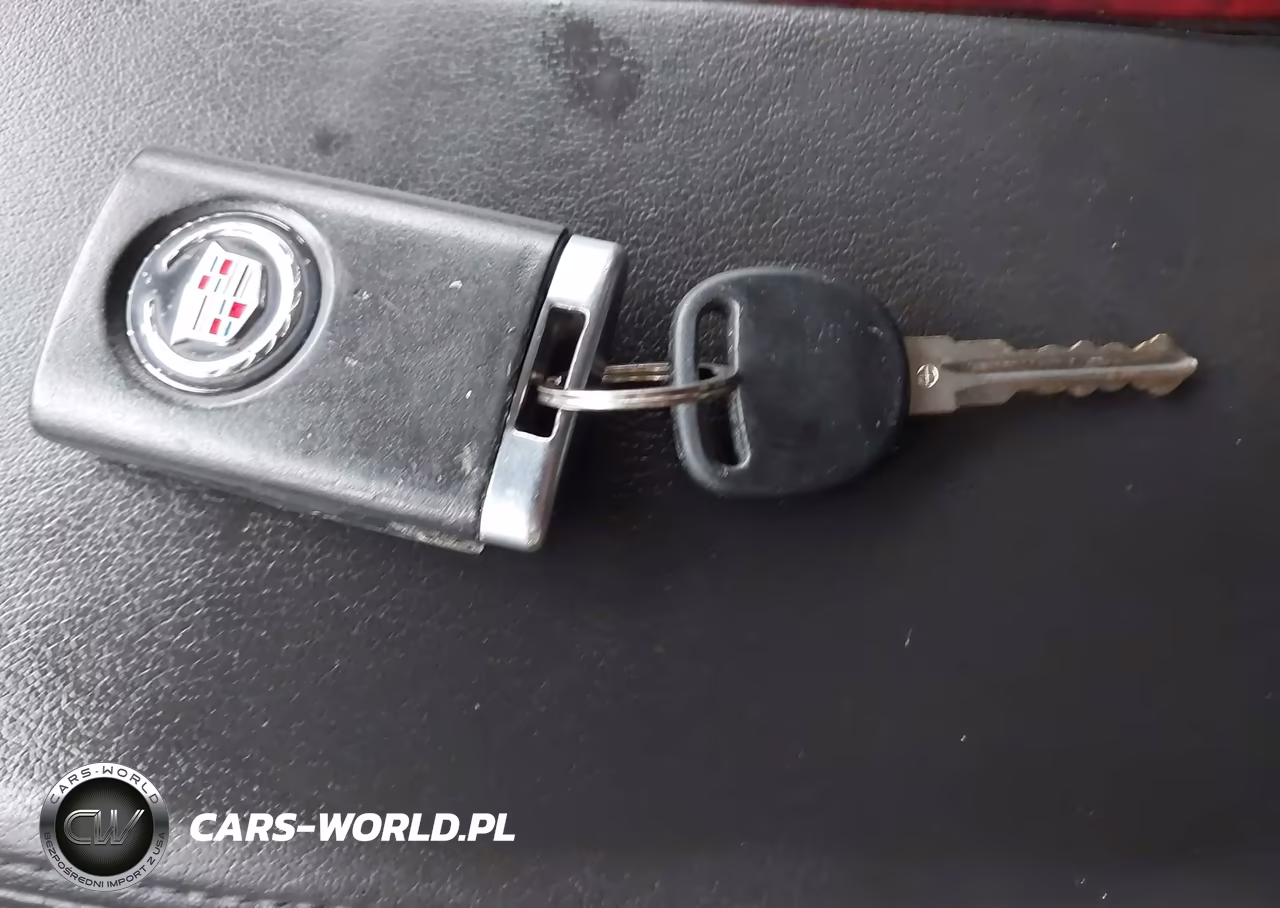 2010 Cadillac Escalade Luxury VIN:1GYUKBEF0AR122353 - 11