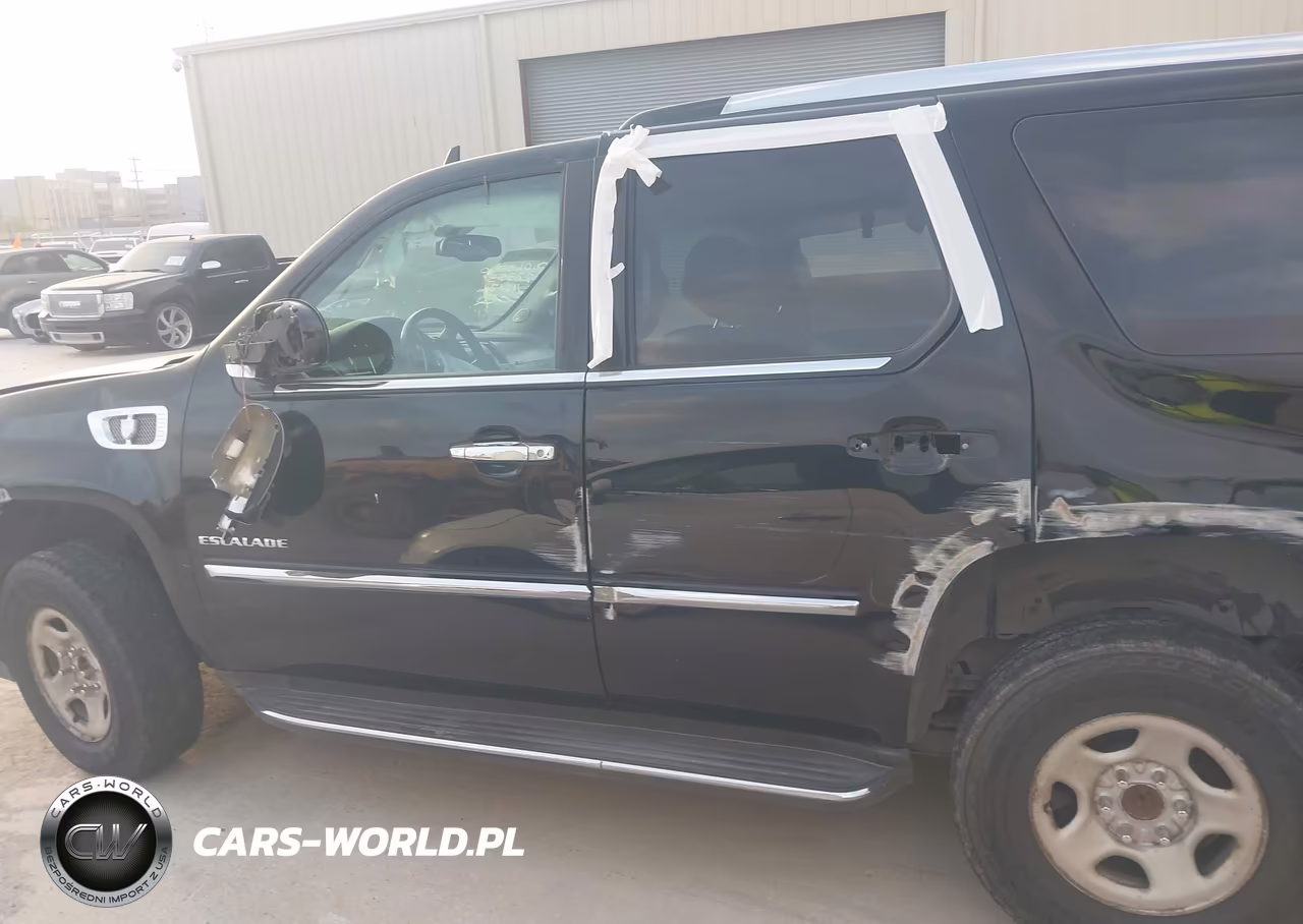 2010 Cadillac Escalade Luxury VIN:1GYUKBEF0AR122353 - 14