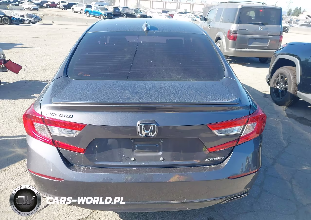 2018 Honda Accord Sport VIN:1HGCV1F38JA164051 - 17
