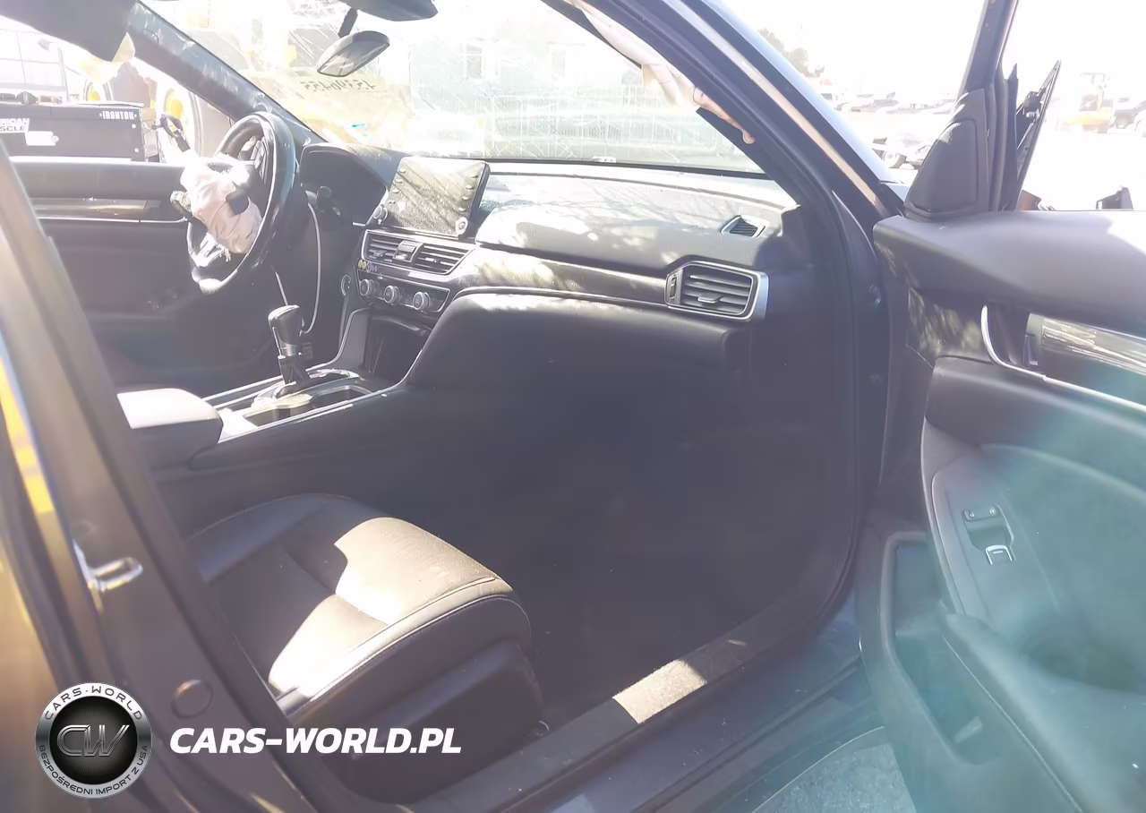 2018 Honda Accord Sport VIN:1HGCV1F38JA164051 - 5