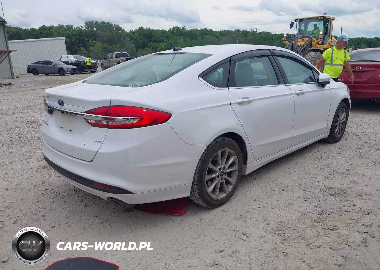 2017 Ford Fusion Se VIN:3FA6P0H72HR230650 - 4