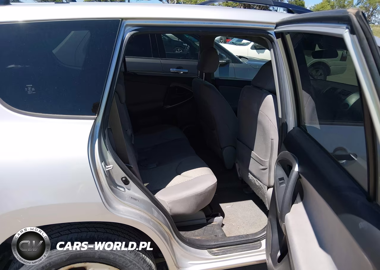 2007 Toyota Rav4 VIN:JTMBD33V676050852 - 8