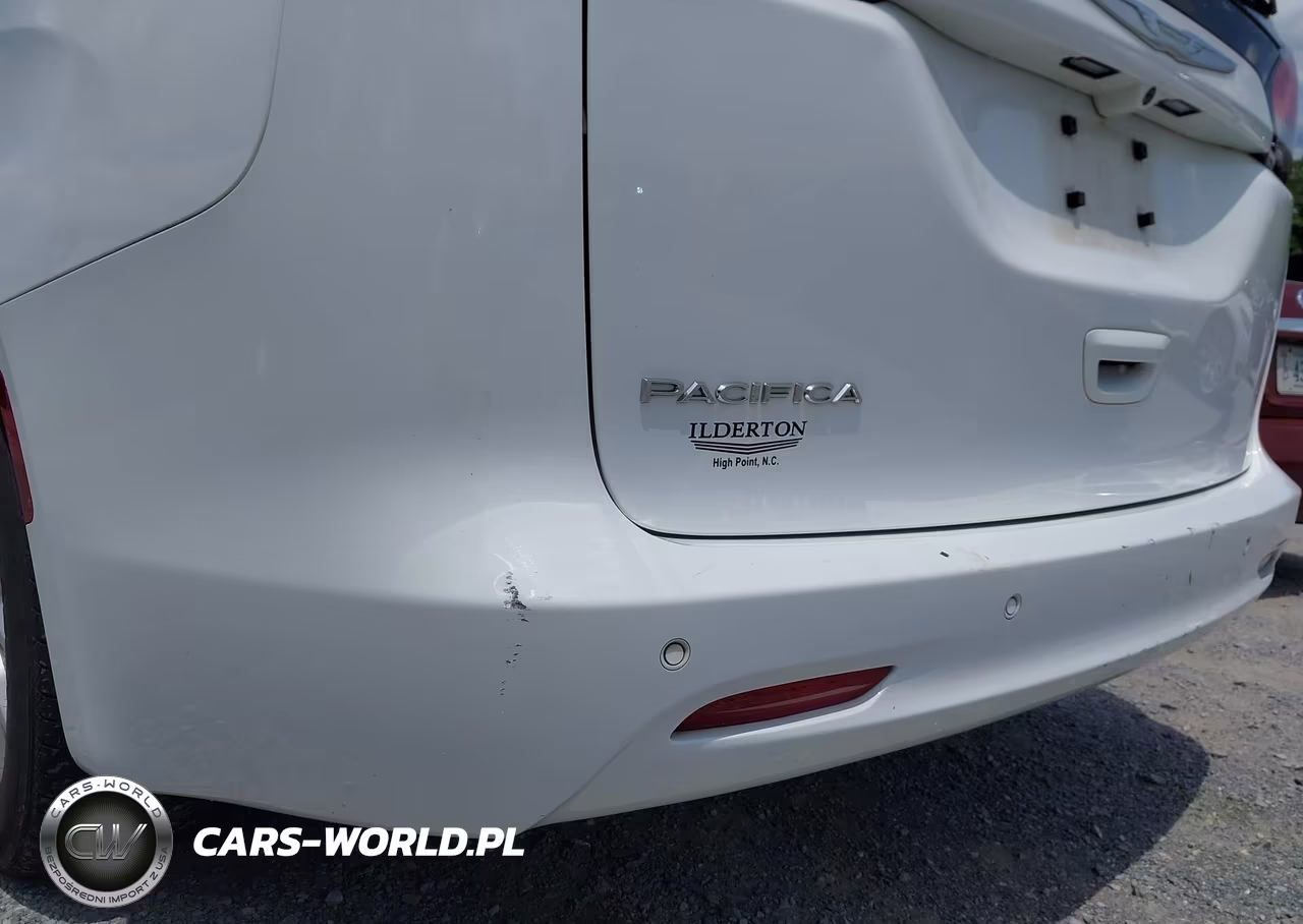 2018 Chrysler Pacifica Lx VIN:2C4RC1CG0JR117890 - 18