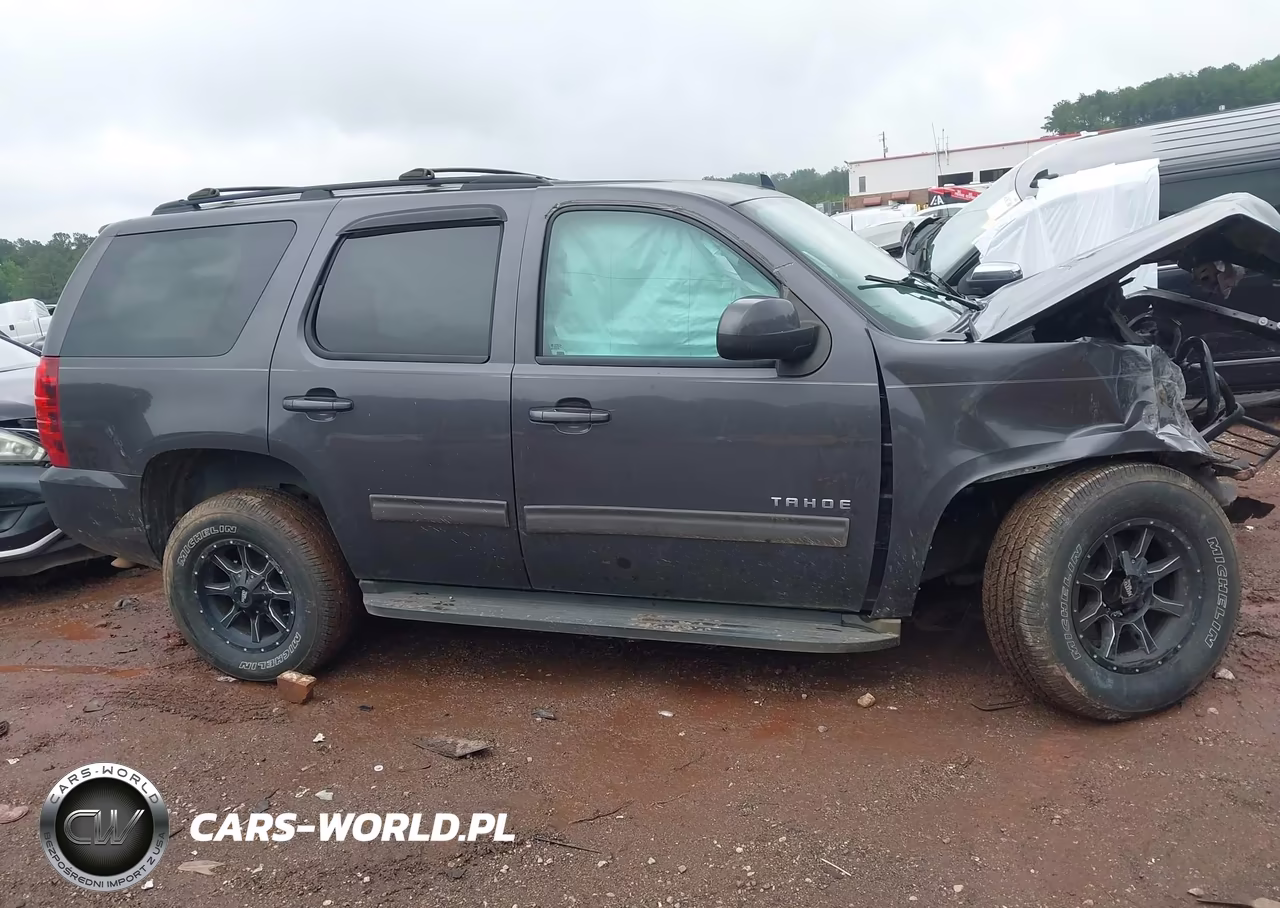 2011 Chevrolet Tahoe Ls VIN:1GNSCAE08BR261204 - 13