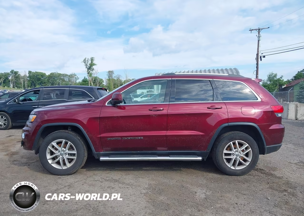 2018 Jeep Grand Cherokee Laredo E 4X4 VIN:1C4RJFAG0JC259154 - 14