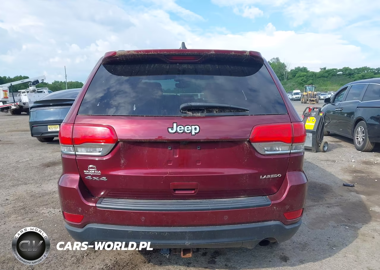2018 Jeep Grand Cherokee Laredo E 4X4 VIN:1C4RJFAG0JC259154 - 16