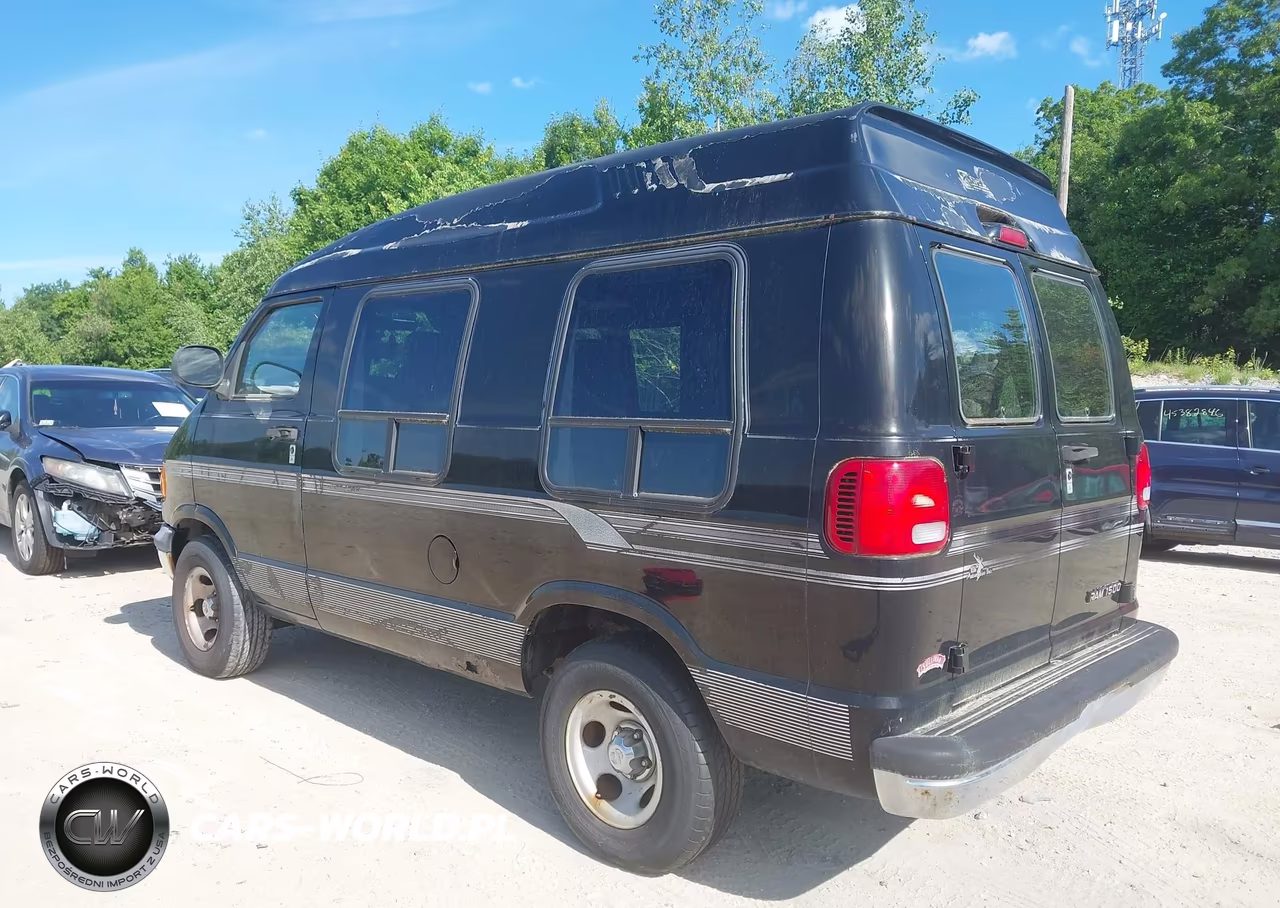 2000 Dodge Ram Van 1500 Conversion VIN:2B6HB11X1YK106616 - 3
