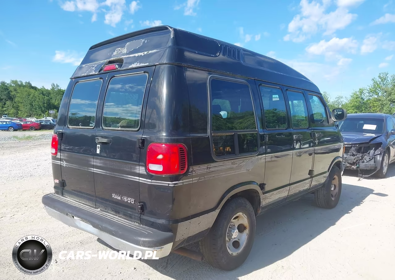 2000 Dodge Ram Van 1500 Conversion VIN:2B6HB11X1YK106616 - 4