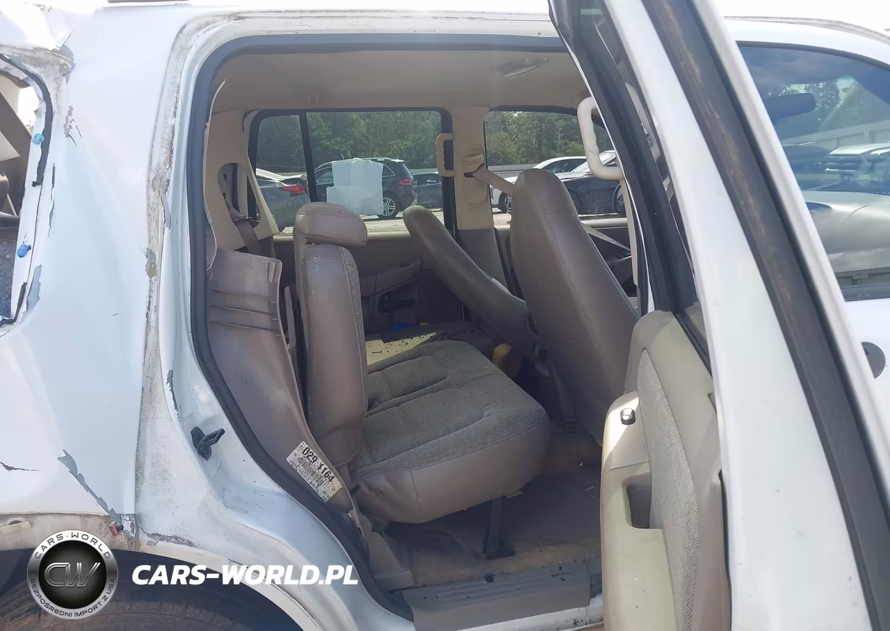 2002 Ford Explorer Xls VIN:1FMZU62E62ZB79694 - 8