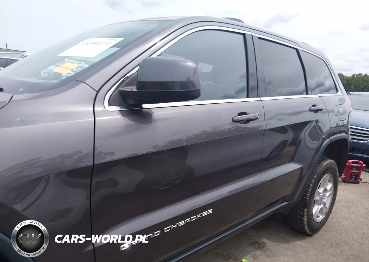 2015 Jeep Grand Cherokee Laredo VIN:1C4RJFAG1FC736391 - 14