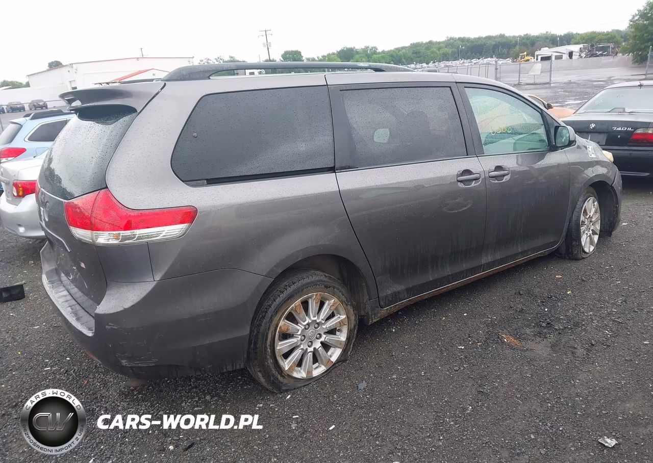 2012 Toyota Sienna Xle 7 Passenger VIN:5TDDK3DC5CS038875 - 4