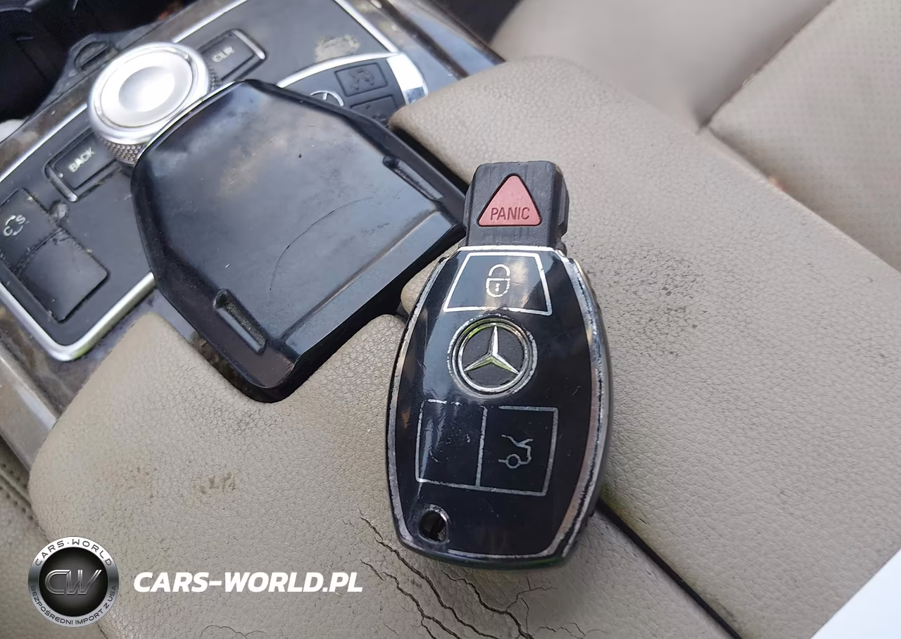 2010 Mercedes-Benz E 350 VIN:WDDHF5GB2AA097709 - 11