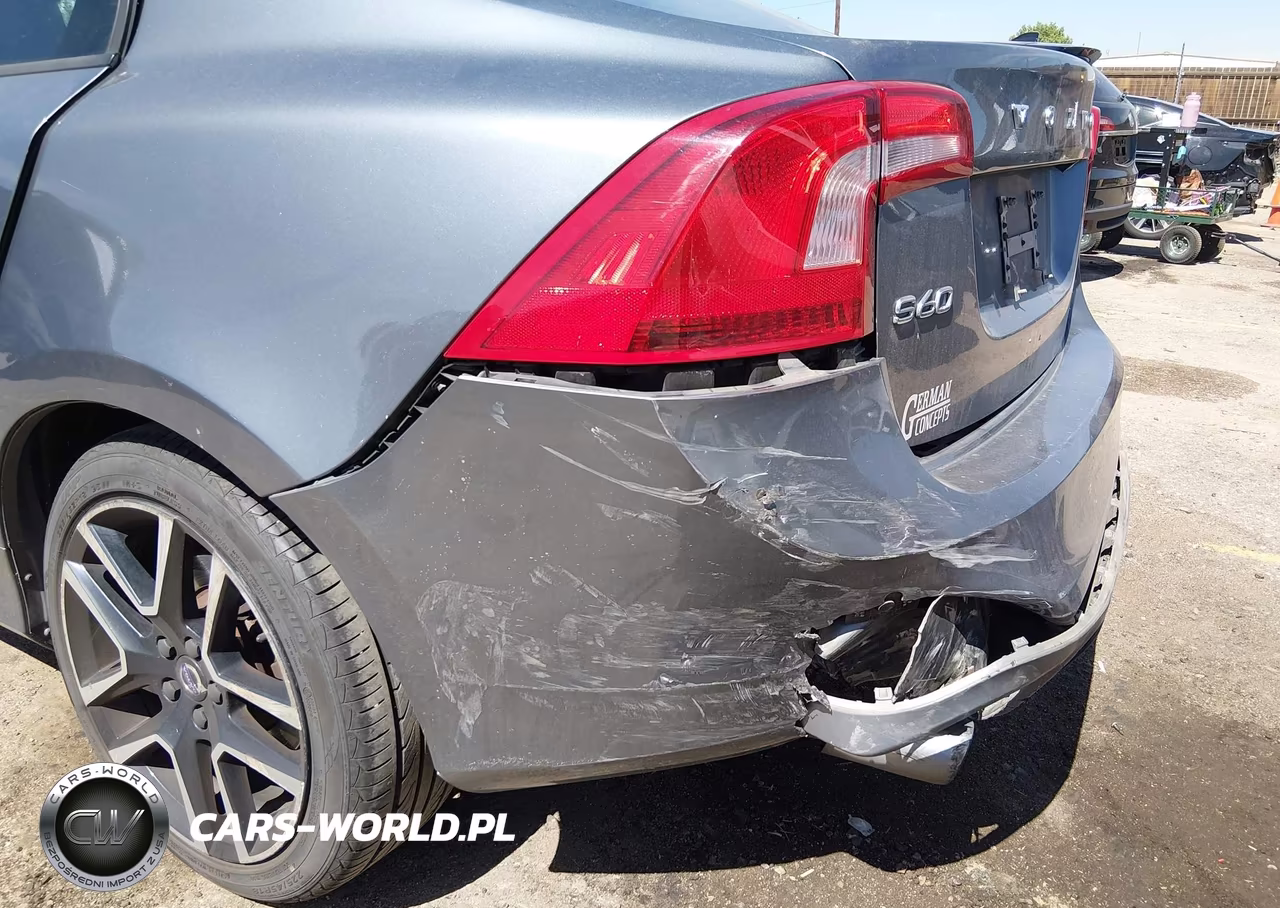 2017 Volvo S60 T5 Dynamic VIN:YV126MFL1H2425043 - 6