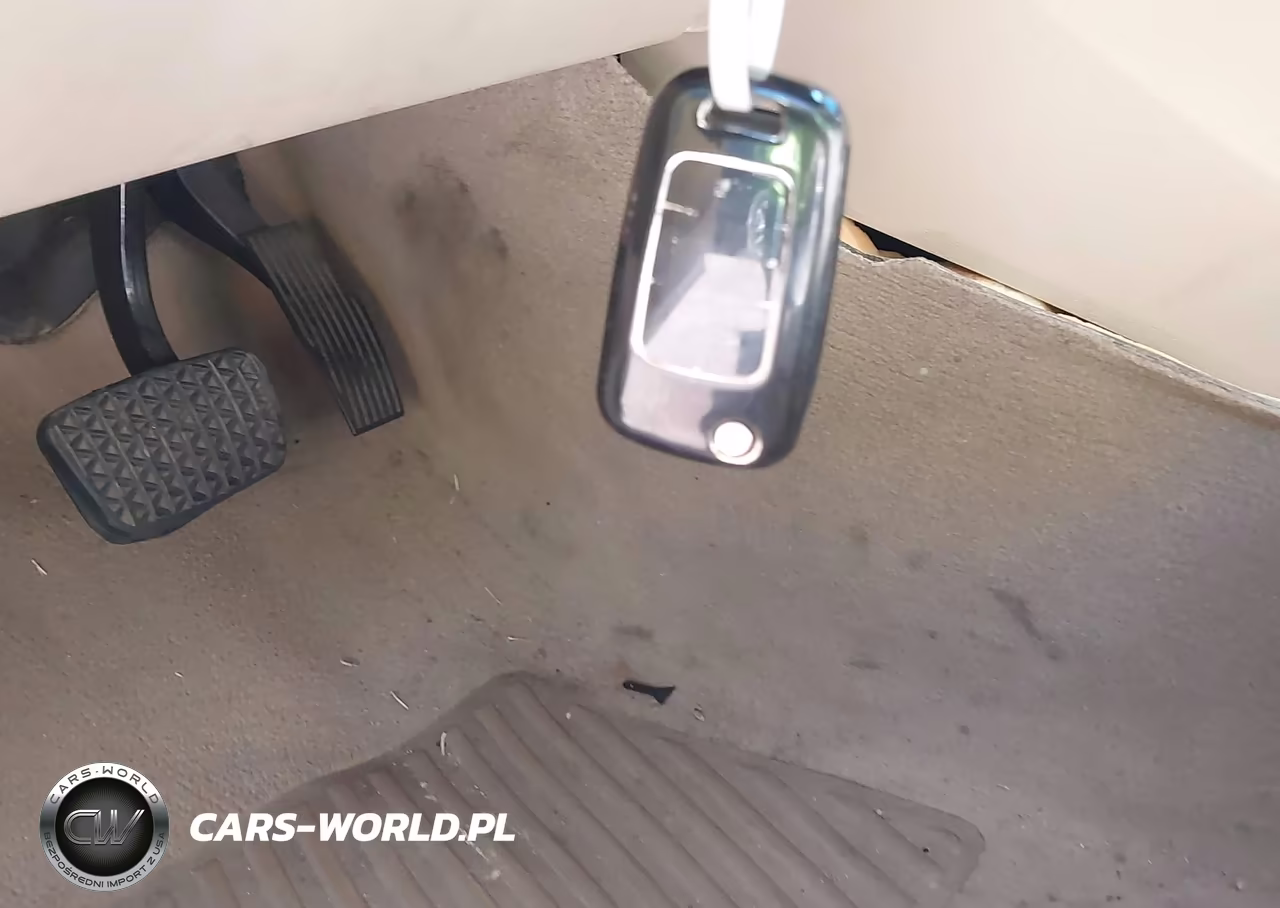 2010 Buick Lacrosse Cxl VIN:1G4GD5EG4AF312855 - 11