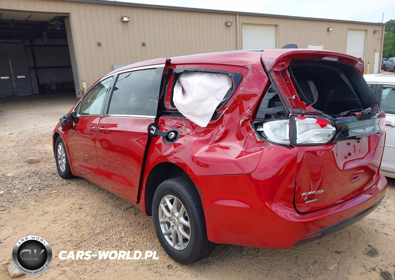 2025 Chrysler Voyager Lx VIN:2C4RC1CG3SR533546 - 3