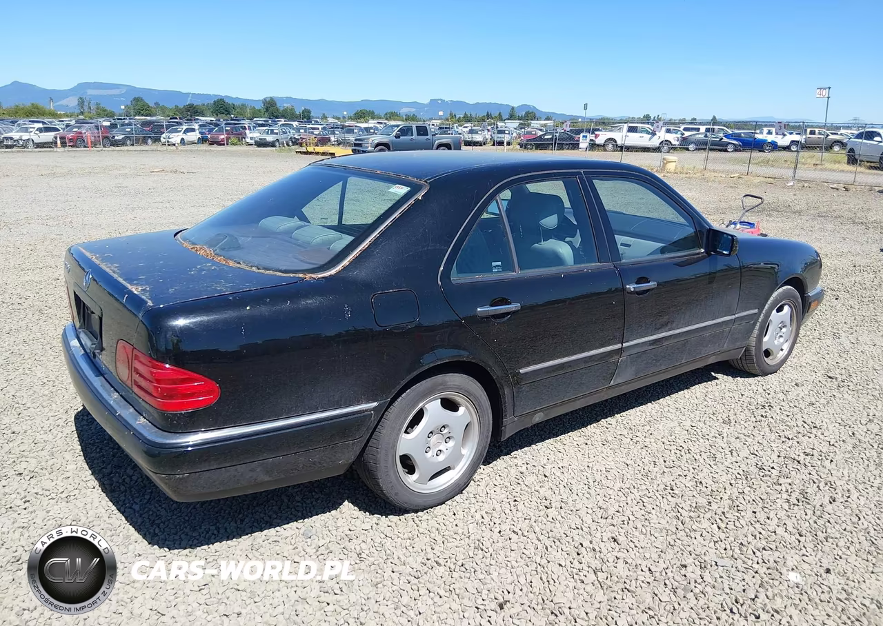 1997 Mercedes-Benz E 420 VIN:WDBJF72F4VA296962 - 4