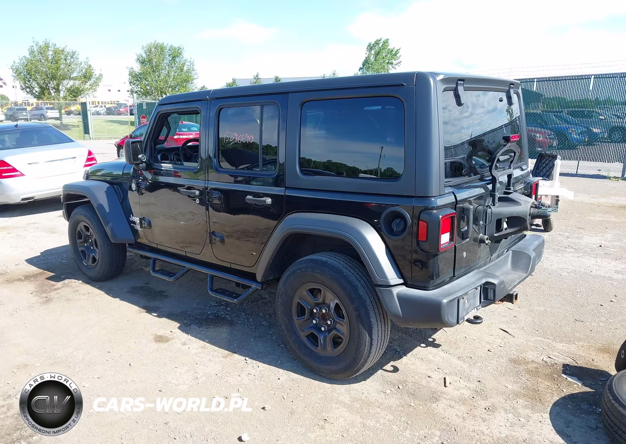 2018 Jeep Wrangler Unlimited Sport 4X4 VIN:1C4HJXDNXJW268180 - 3