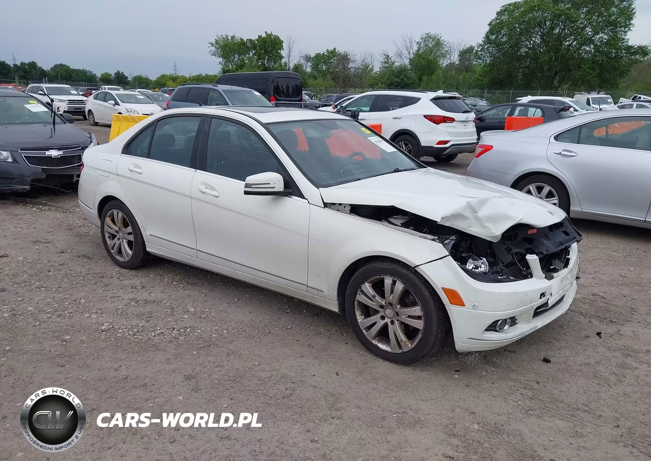 2011 Mercedes-Benz C 300 Luxury 4Matic-Sport 4Matic – zdjęcie 1 z 17