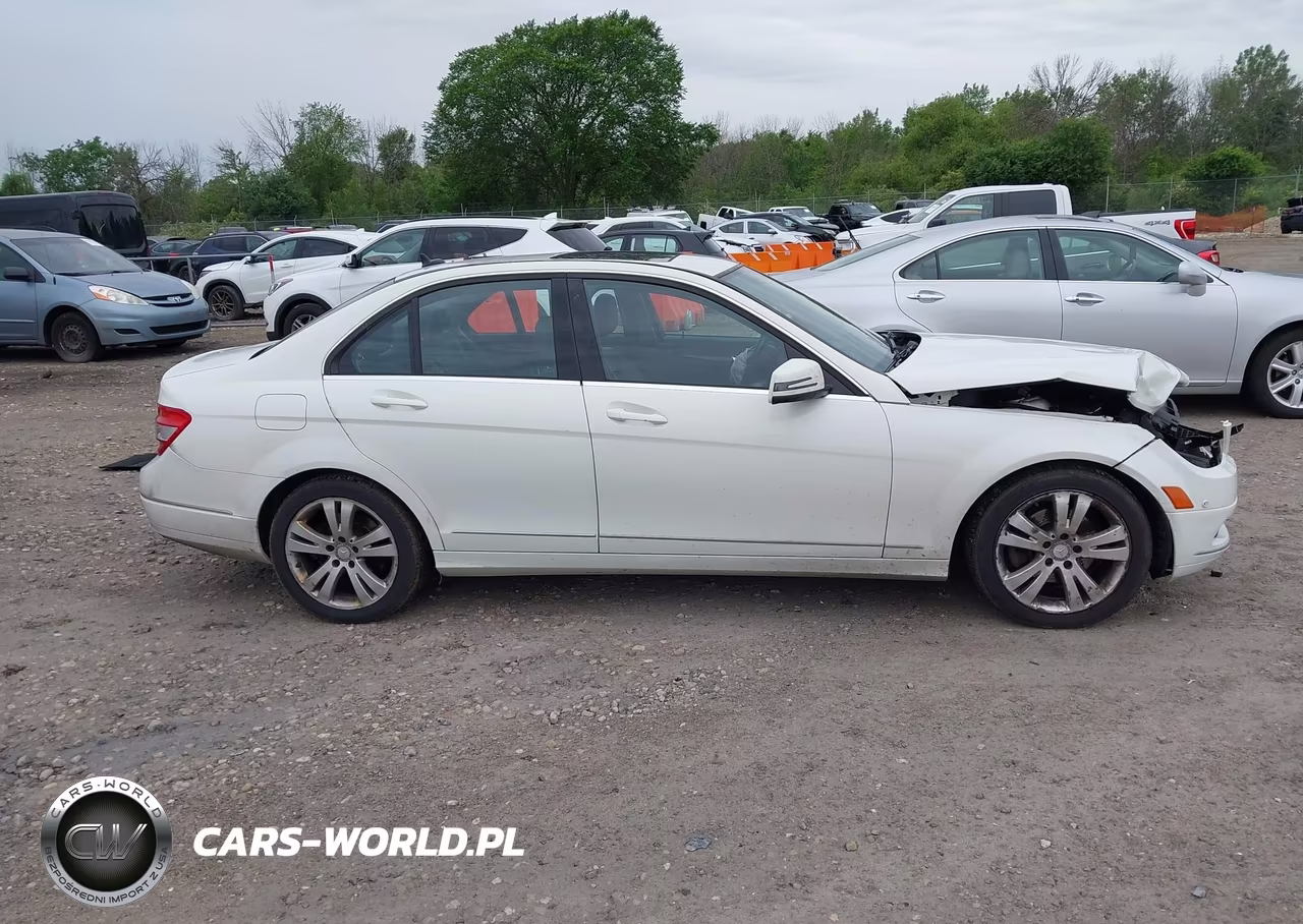 2011 Mercedes-Benz C 300 Luxury 4Matic-Sport 4Matic VIN:WDDGF8BB0BR139379 - 14