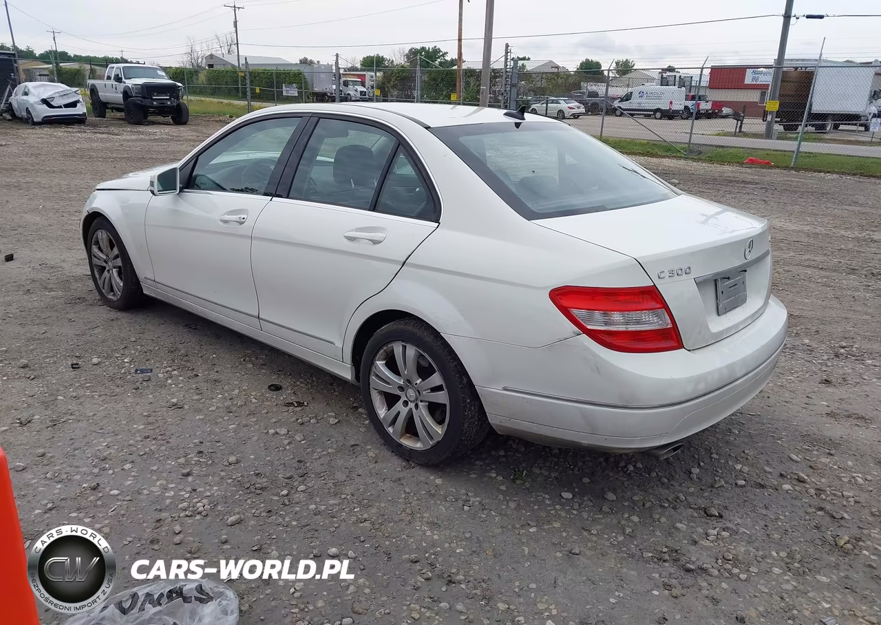 2011 Mercedes-Benz C 300 Luxury 4Matic-Sport 4Matic VIN:WDDGF8BB0BR139379 - 3