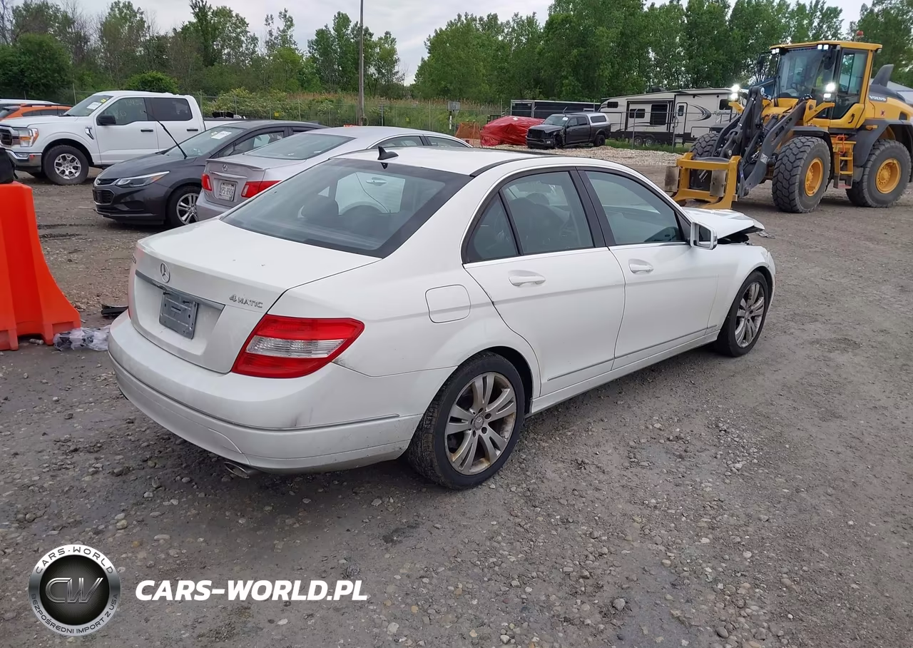 2011 Mercedes-Benz C 300 Luxury 4Matic-Sport 4Matic VIN:WDDGF8BB0BR139379 - 4