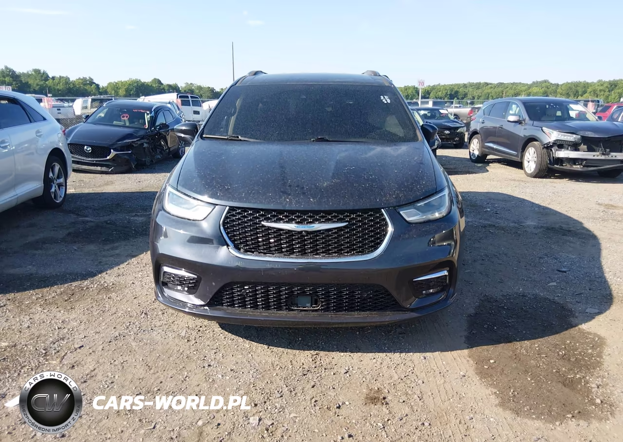 2021 Chrysler Pacifica Hybrid Touring L VIN:2C4RC1L76MR594716 - 12
